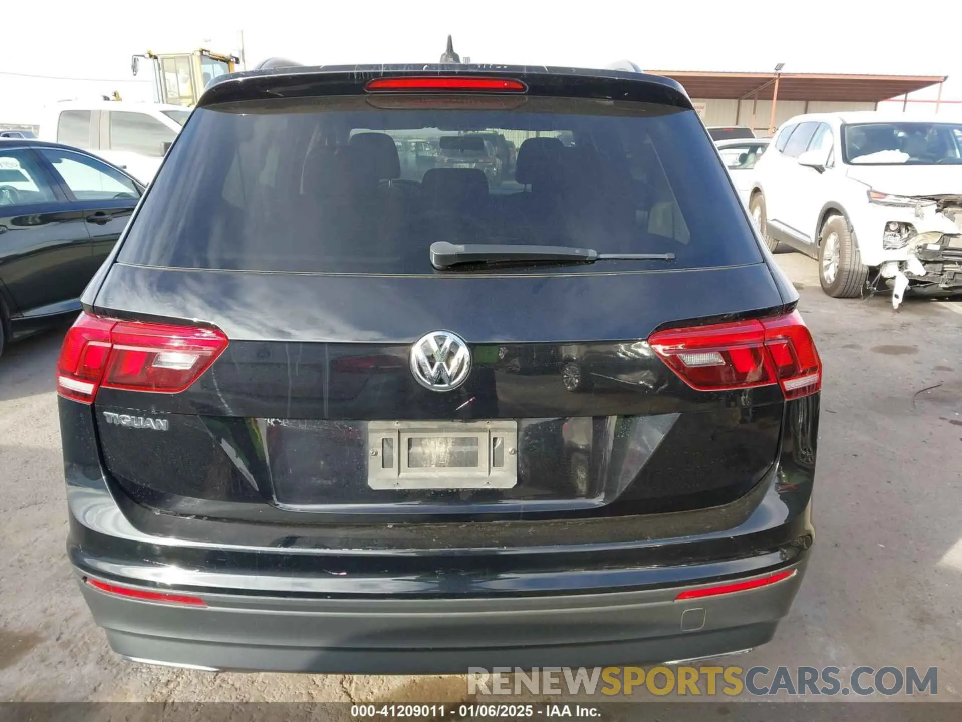 16 fotografías del automóvil dañado 3VV1B7AX7LM019134 VOLKSWAGEN TIGUAN 2020
