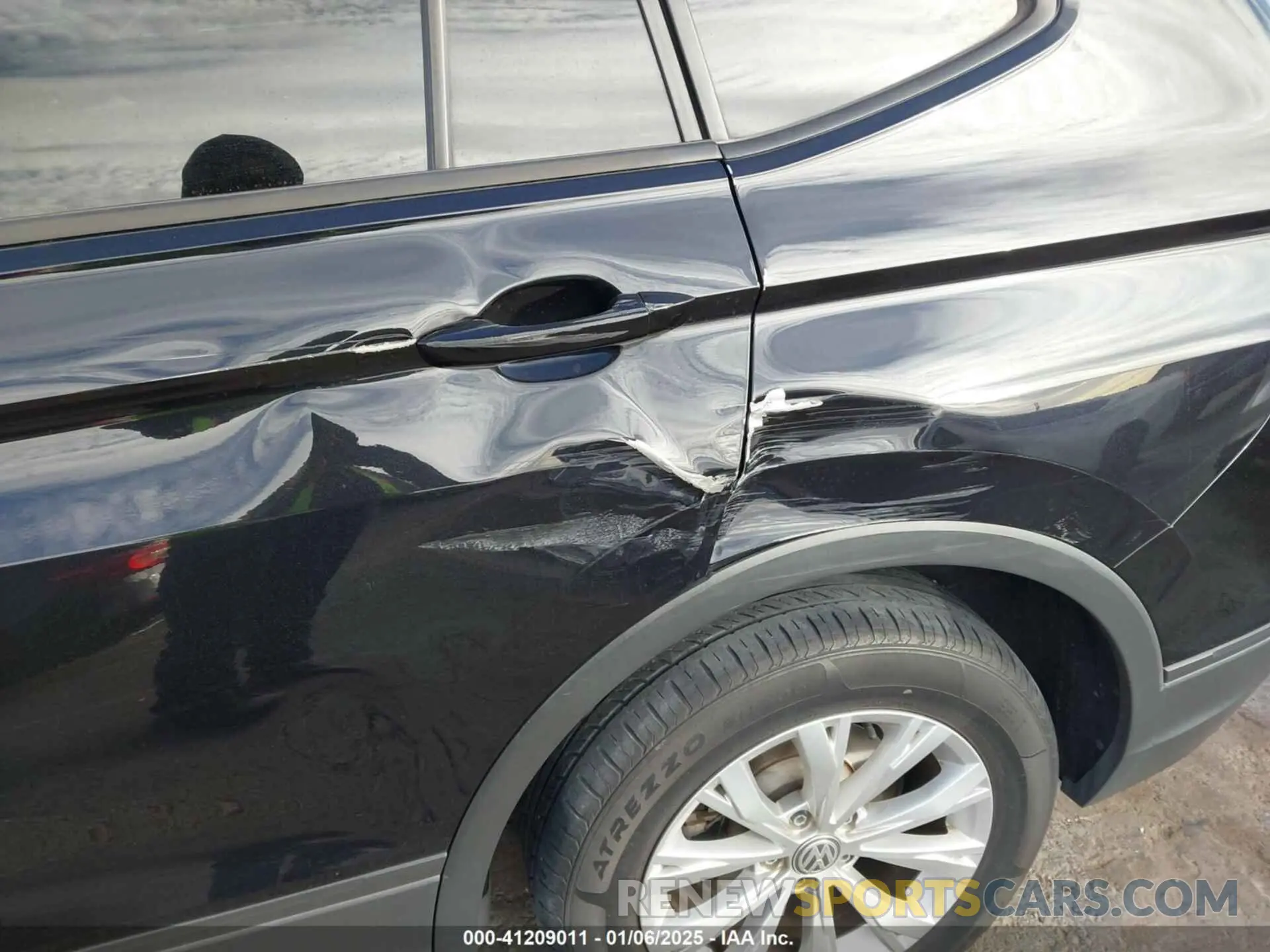 18 fotografías del automóvil dañado 3VV1B7AX7LM019134 VOLKSWAGEN TIGUAN 2020