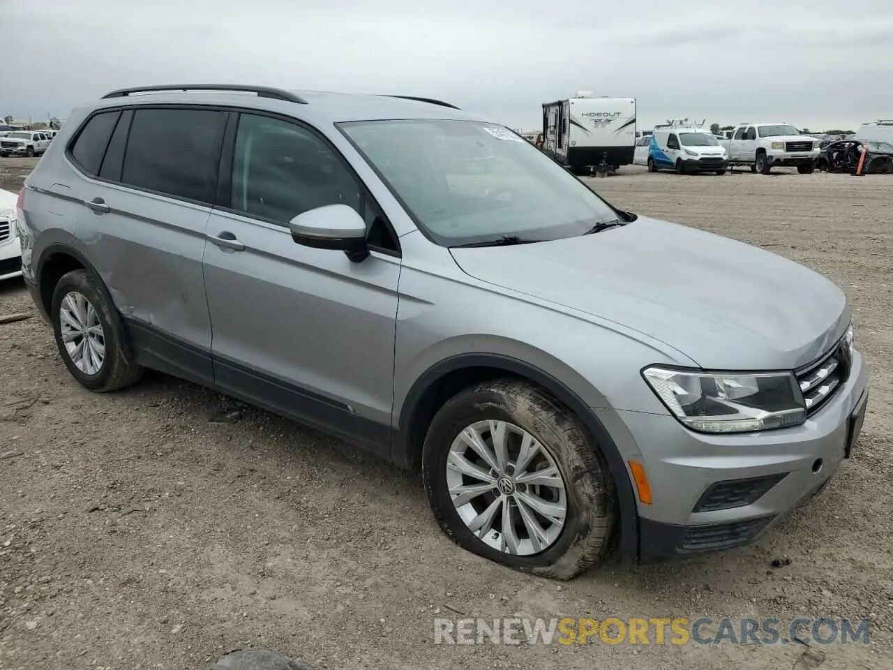 4 fotografías del automóvil dañado 3VV1B7AX7LM056815 VOLKSWAGEN TIGUAN 2020