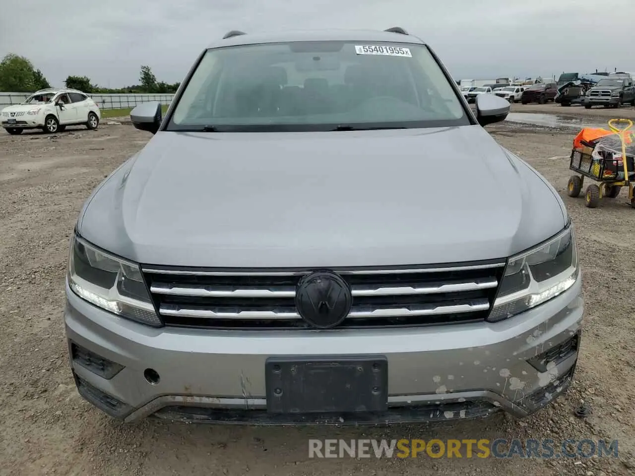 5 fotografías del automóvil dañado 3VV1B7AX7LM056815 VOLKSWAGEN TIGUAN 2020