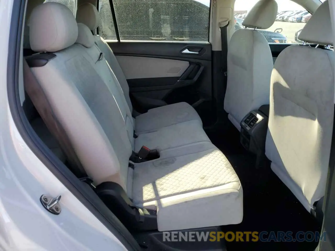 11 fotografías del automóvil dañado 3VV1B7AX8LM078127 VOLKSWAGEN TIGUAN 2020