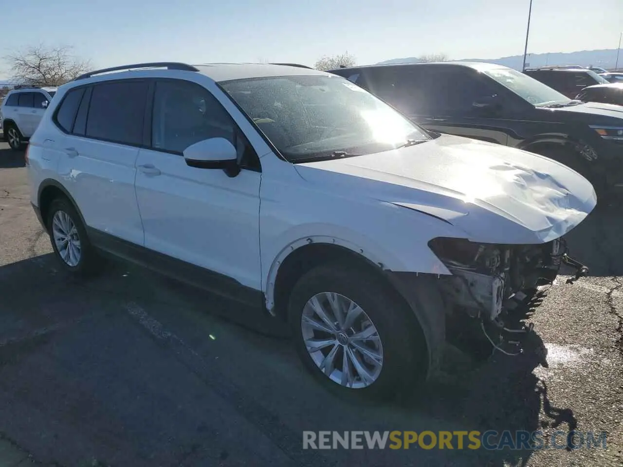 4 fotografías del automóvil dañado 3VV1B7AX8LM078127 VOLKSWAGEN TIGUAN 2020