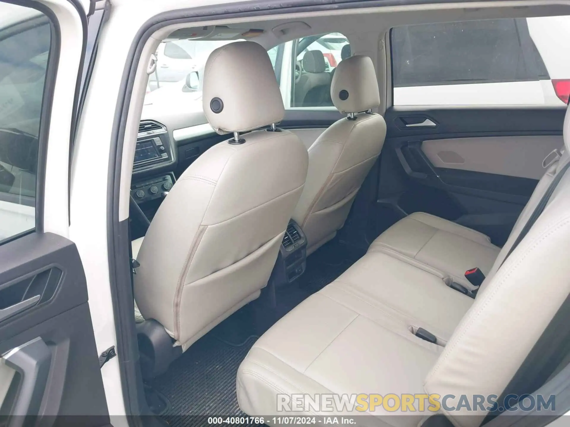 8 fotografías del automóvil dañado 3VV1B7AXXLM089114 VOLKSWAGEN TIGUAN 2020