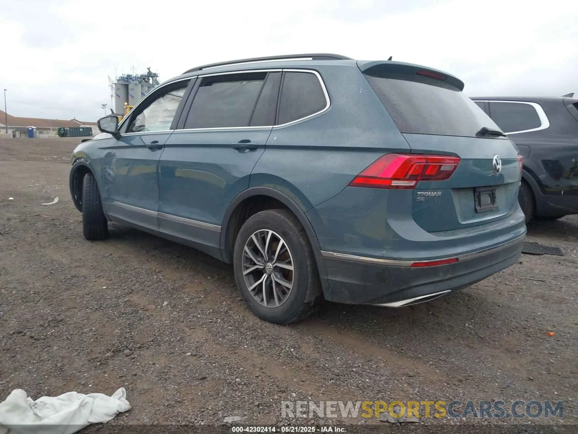 3 fotografías del automóvil dañado 3VV2B7AX0LM124635 VOLKSWAGEN TIGUAN 2020