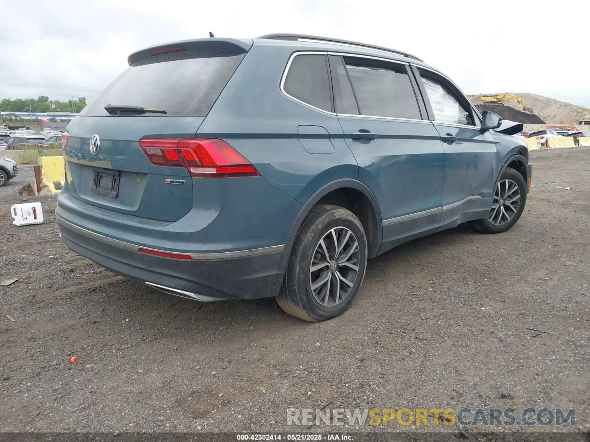 4 fotografías del automóvil dañado 3VV2B7AX0LM124635 VOLKSWAGEN TIGUAN 2020