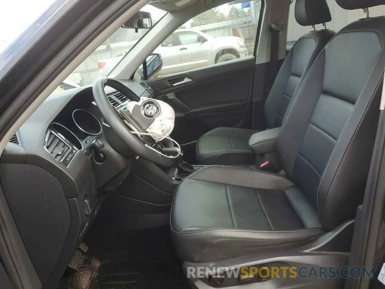 7 fotografías del automóvil dañado 3VV2B7AX1LM004861 VOLKSWAGEN TIGUAN 2020