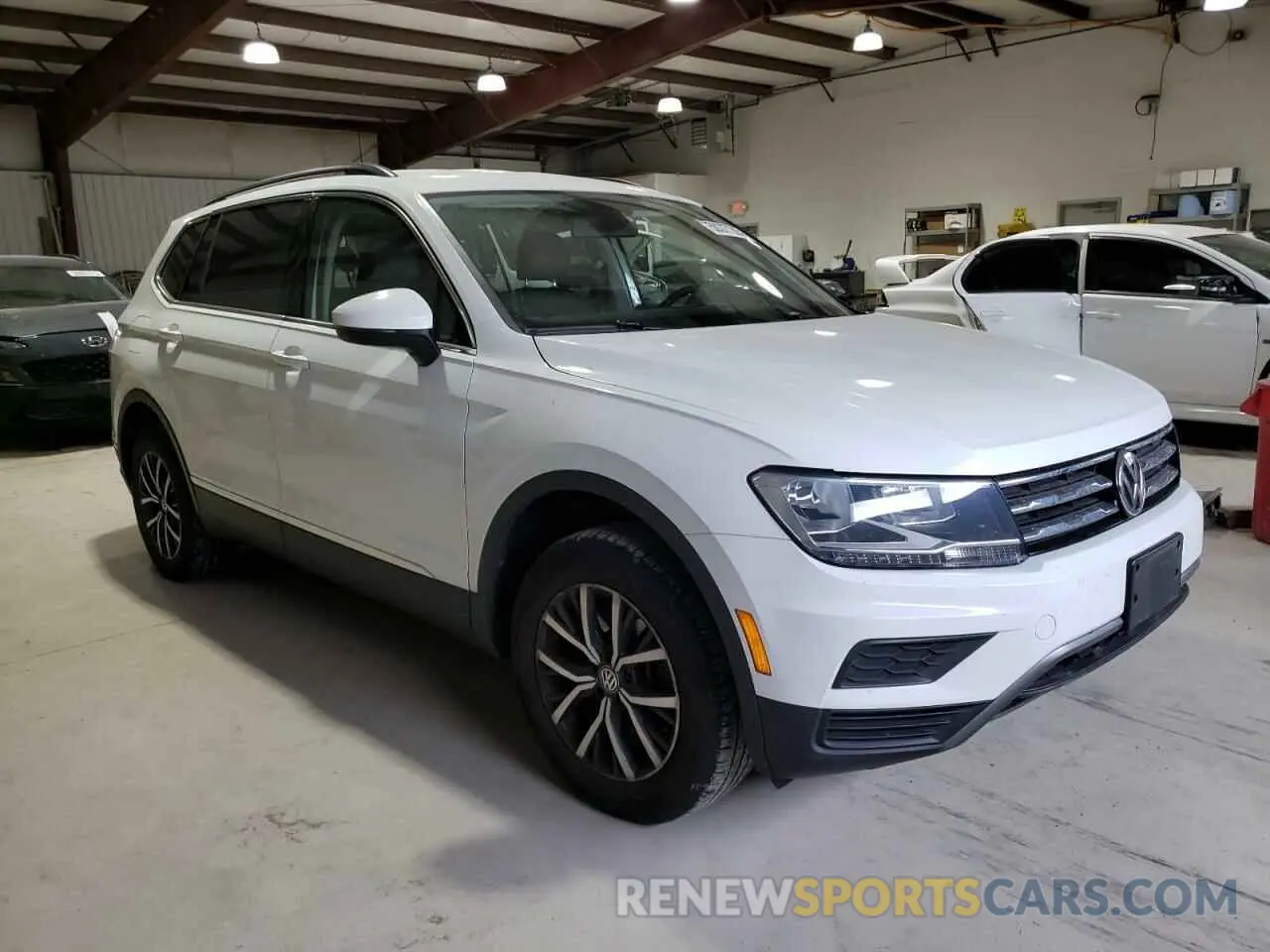 4 fotografías del automóvil dañado 3VV2B7AX1LM009008 VOLKSWAGEN TIGUAN 2020