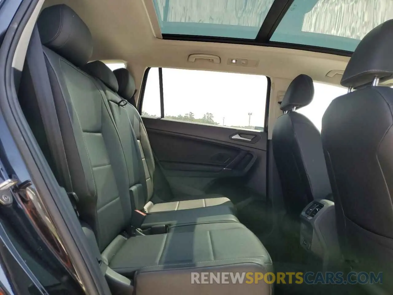 11 fotografías del automóvil dañado 3VV2B7AX1LM017917 VOLKSWAGEN TIGUAN 2020