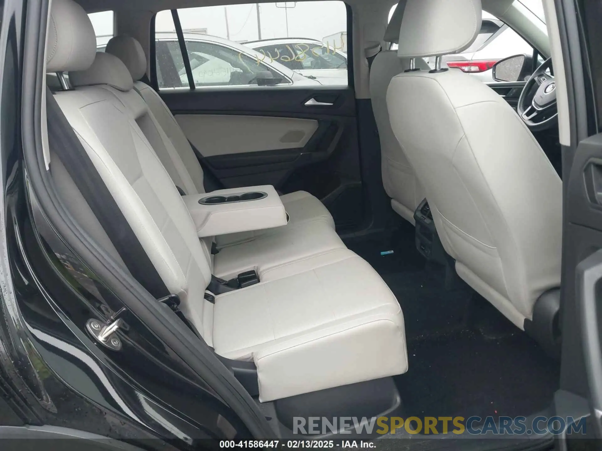 8 fotografías del automóvil dañado 3VV2B7AX1LM033714 VOLKSWAGEN TIGUAN 2020