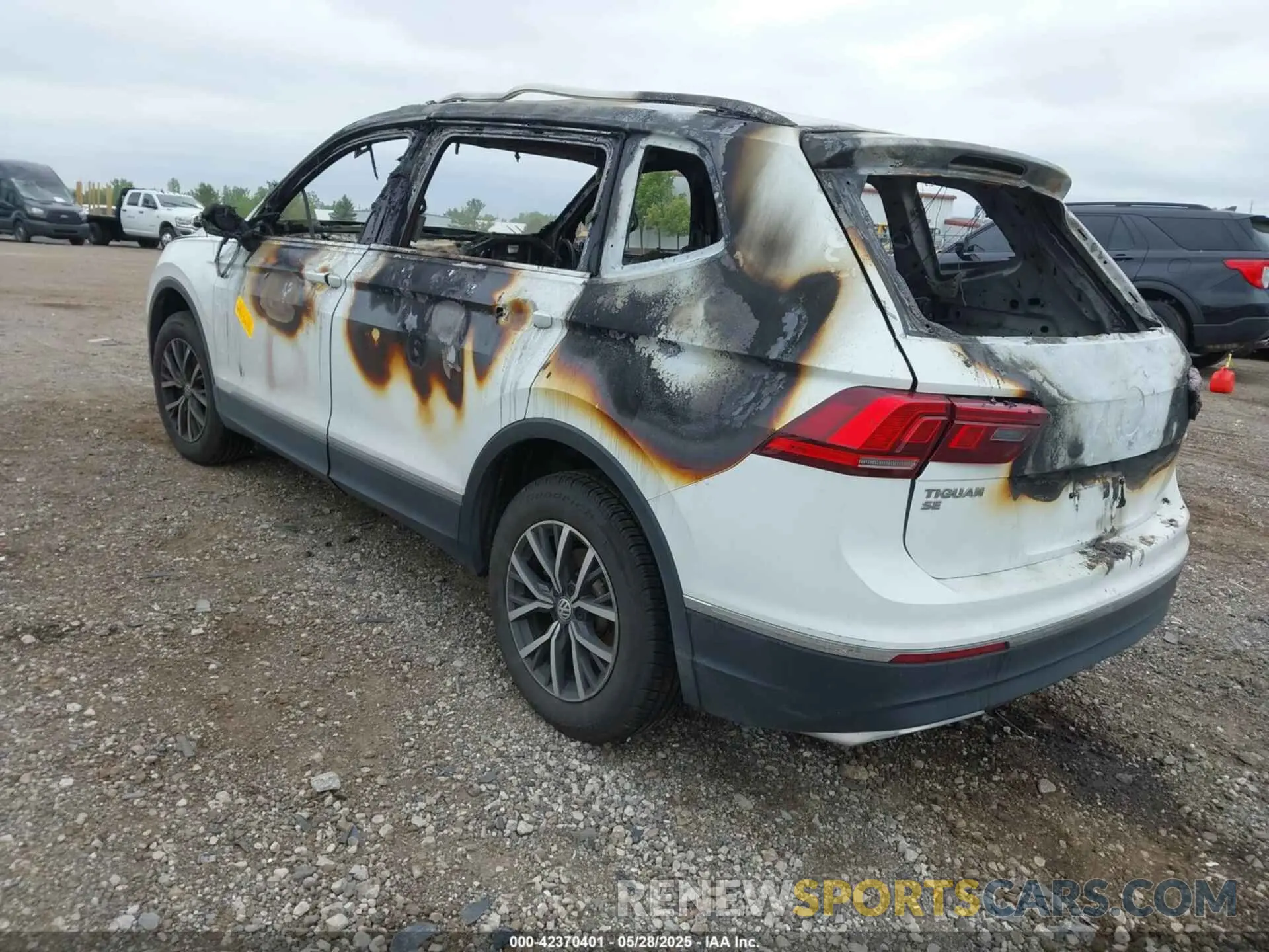 3 fotografías del automóvil dañado 3VV2B7AX1LM106919 VOLKSWAGEN TIGUAN 2020