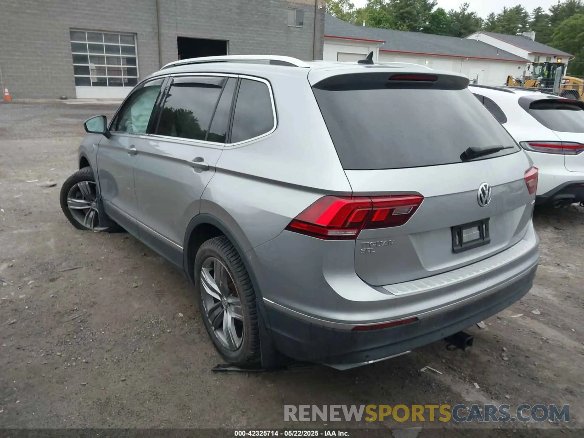 14 fotografías del automóvil dañado 3VV2B7AX2LM022477 VOLKSWAGEN TIGUAN 2020