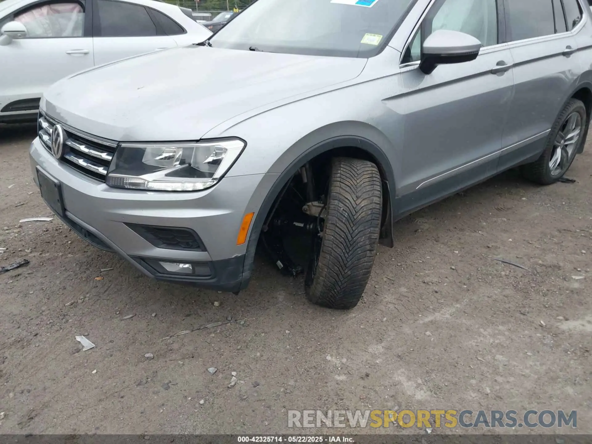 6 fotografías del automóvil dañado 3VV2B7AX2LM022477 VOLKSWAGEN TIGUAN 2020