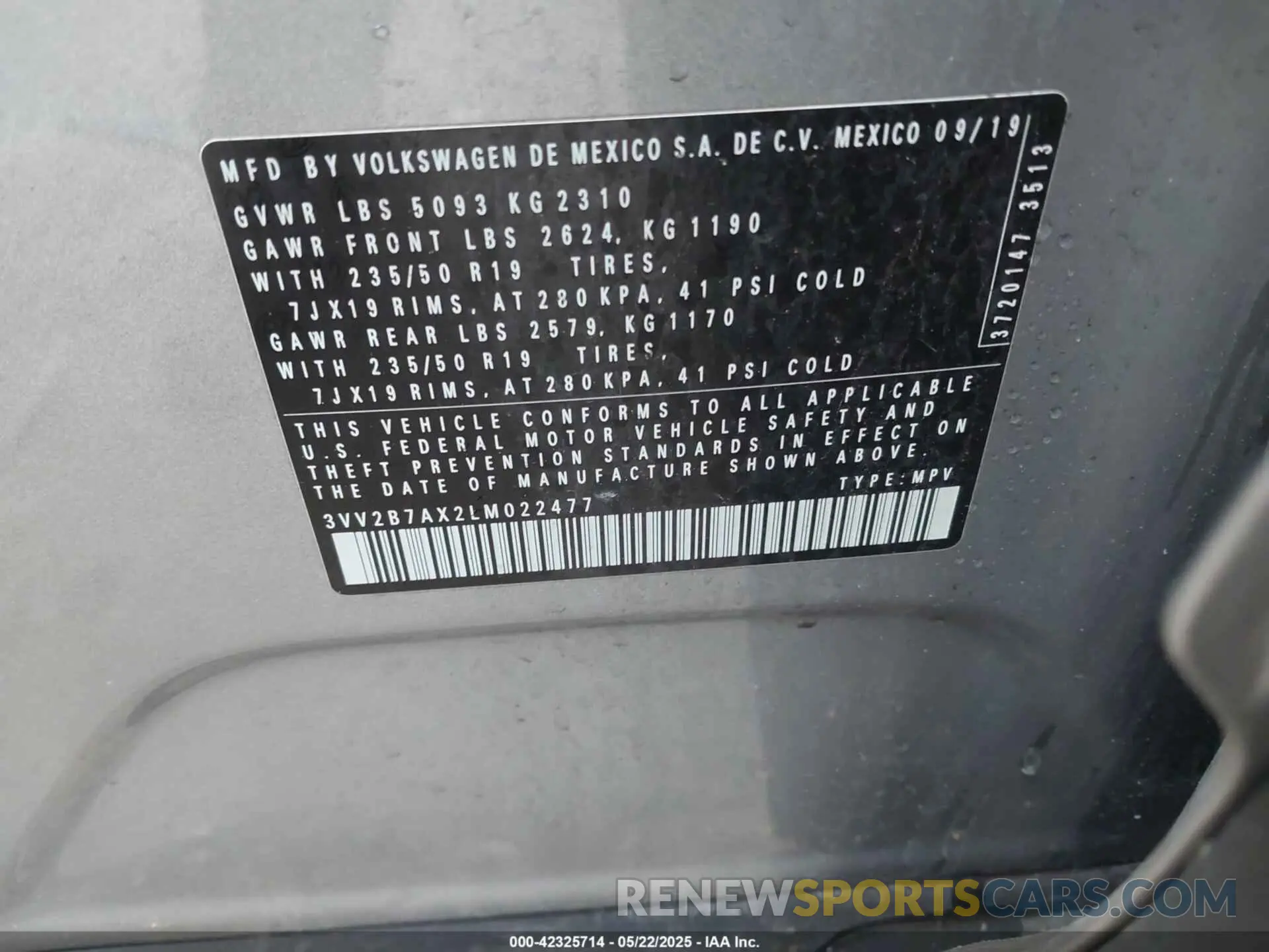 9 fotografías del automóvil dañado 3VV2B7AX2LM022477 VOLKSWAGEN TIGUAN 2020