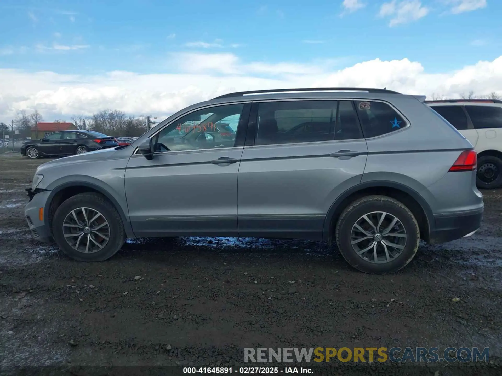 14 fotografías del automóvil dañado 3VV2B7AX2LM042731 VOLKSWAGEN TIGUAN 2020