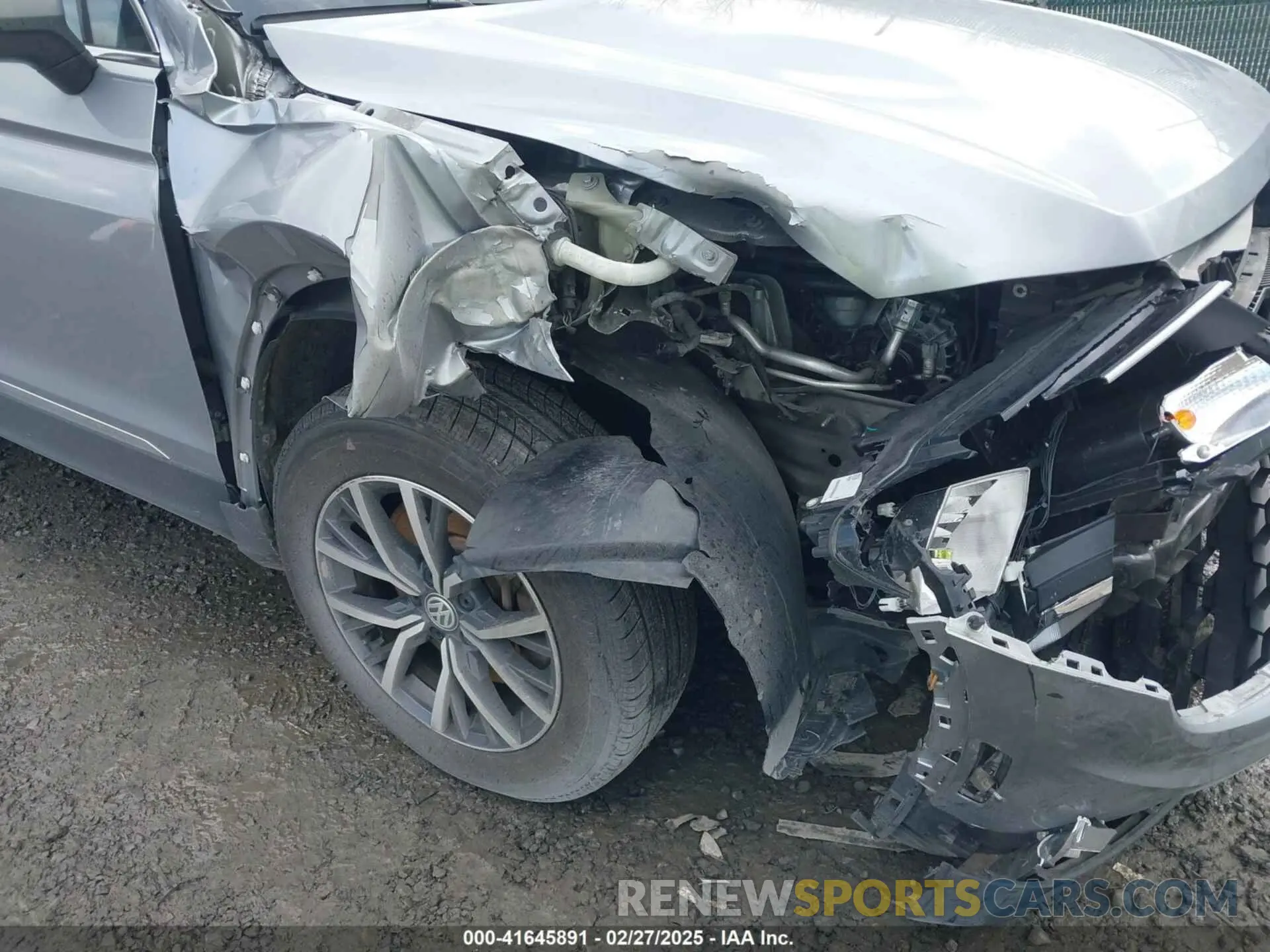 6 fotografías del automóvil dañado 3VV2B7AX2LM042731 VOLKSWAGEN TIGUAN 2020