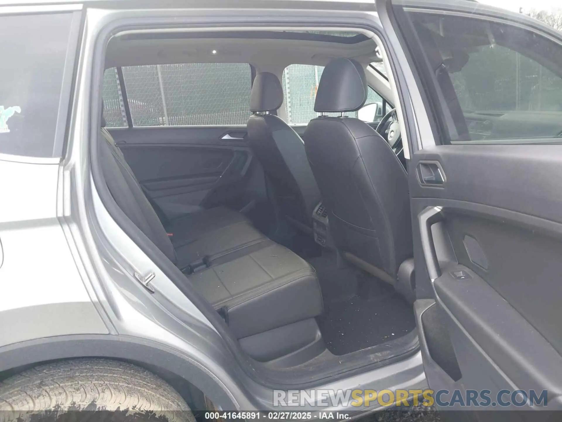 8 fotografías del automóvil dañado 3VV2B7AX2LM042731 VOLKSWAGEN TIGUAN 2020