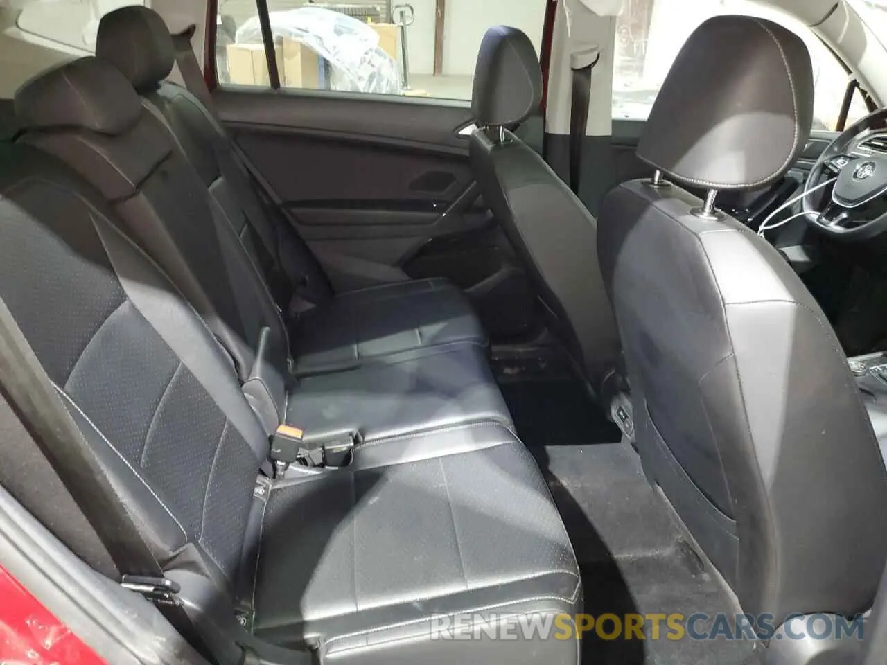 11 fotografías del automóvil dañado 3VV2B7AX3LM011035 VOLKSWAGEN TIGUAN 2020