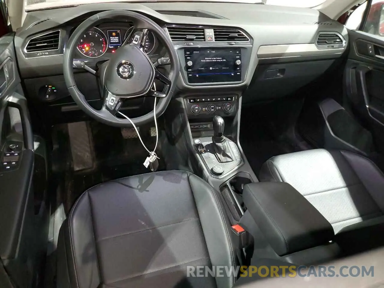 8 fotografías del automóvil dañado 3VV2B7AX3LM011035 VOLKSWAGEN TIGUAN 2020