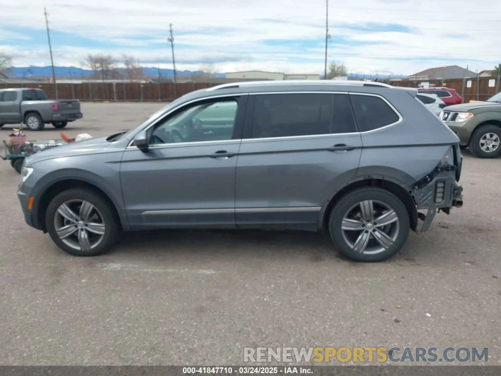 15 fotografías del automóvil dañado 3VV2B7AX3LM103195 VOLKSWAGEN TIGUAN 2020