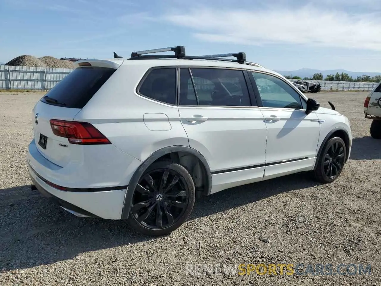 3 fotografías del automóvil dañado 3VV2B7AX3LM118621 VOLKSWAGEN TIGUAN 2020
