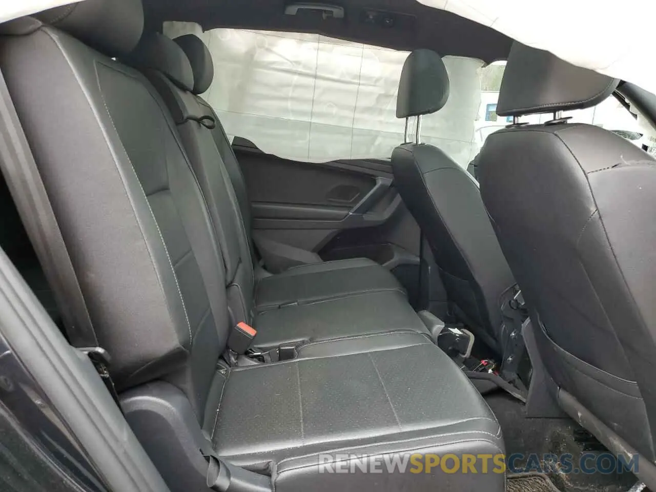 11 fotografías del automóvil dañado 3VV2B7AX3LM135855 VOLKSWAGEN TIGUAN 2020