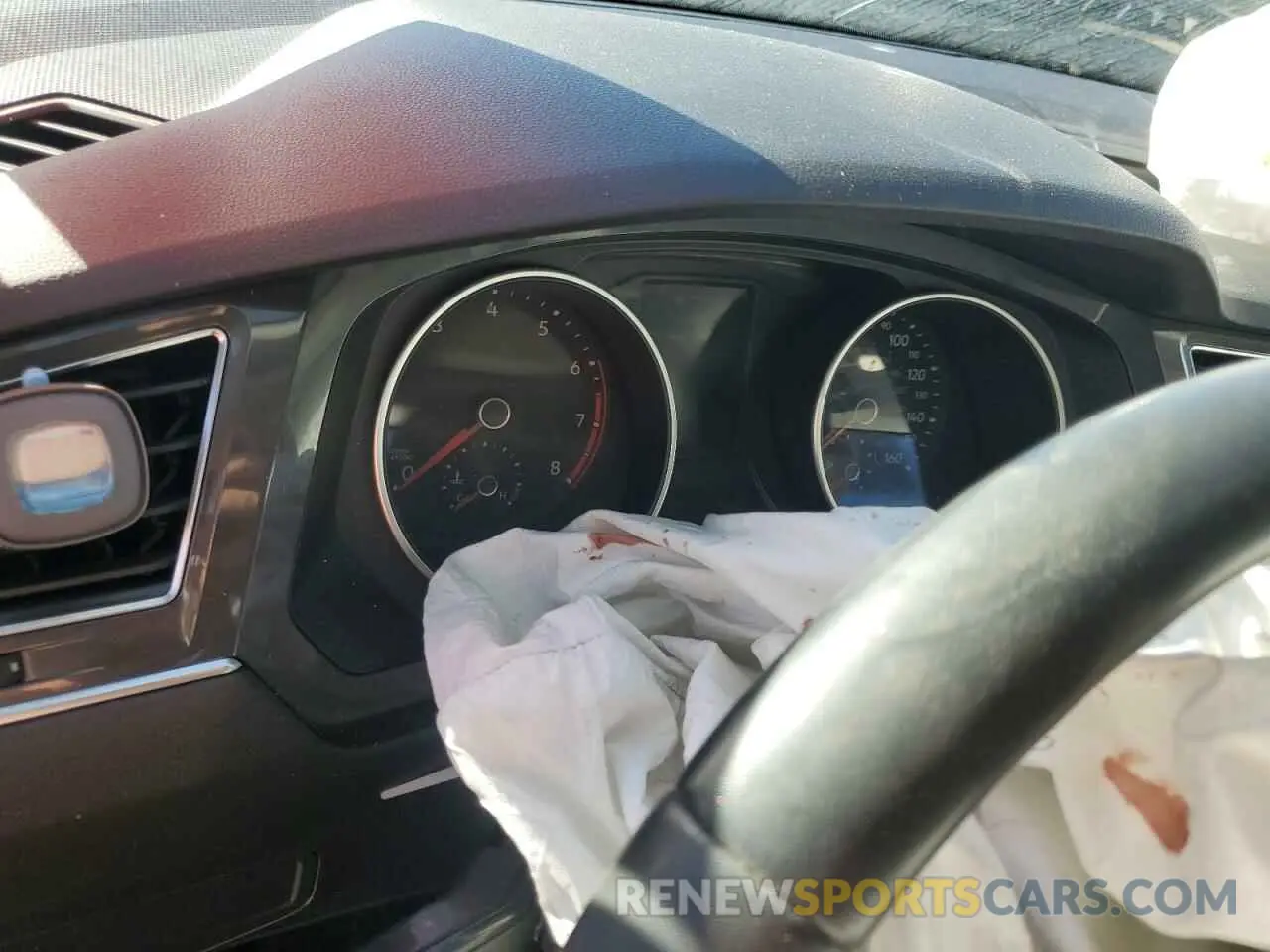 9 fotografías del automóvil dañado 3VV2B7AX4LM018348 VOLKSWAGEN TIGUAN 2020