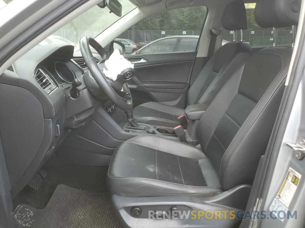 7 fotografías del automóvil dañado 3VV2B7AX4LM022562 VOLKSWAGEN TIGUAN 2020