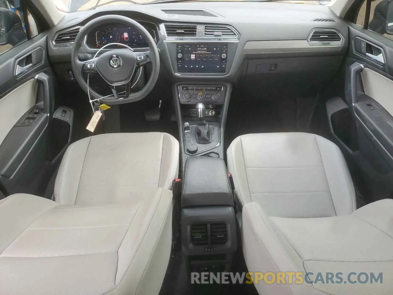 8 fotografías del automóvil dañado 3VV2B7AX4LM139851 VOLKSWAGEN TIGUAN 2020