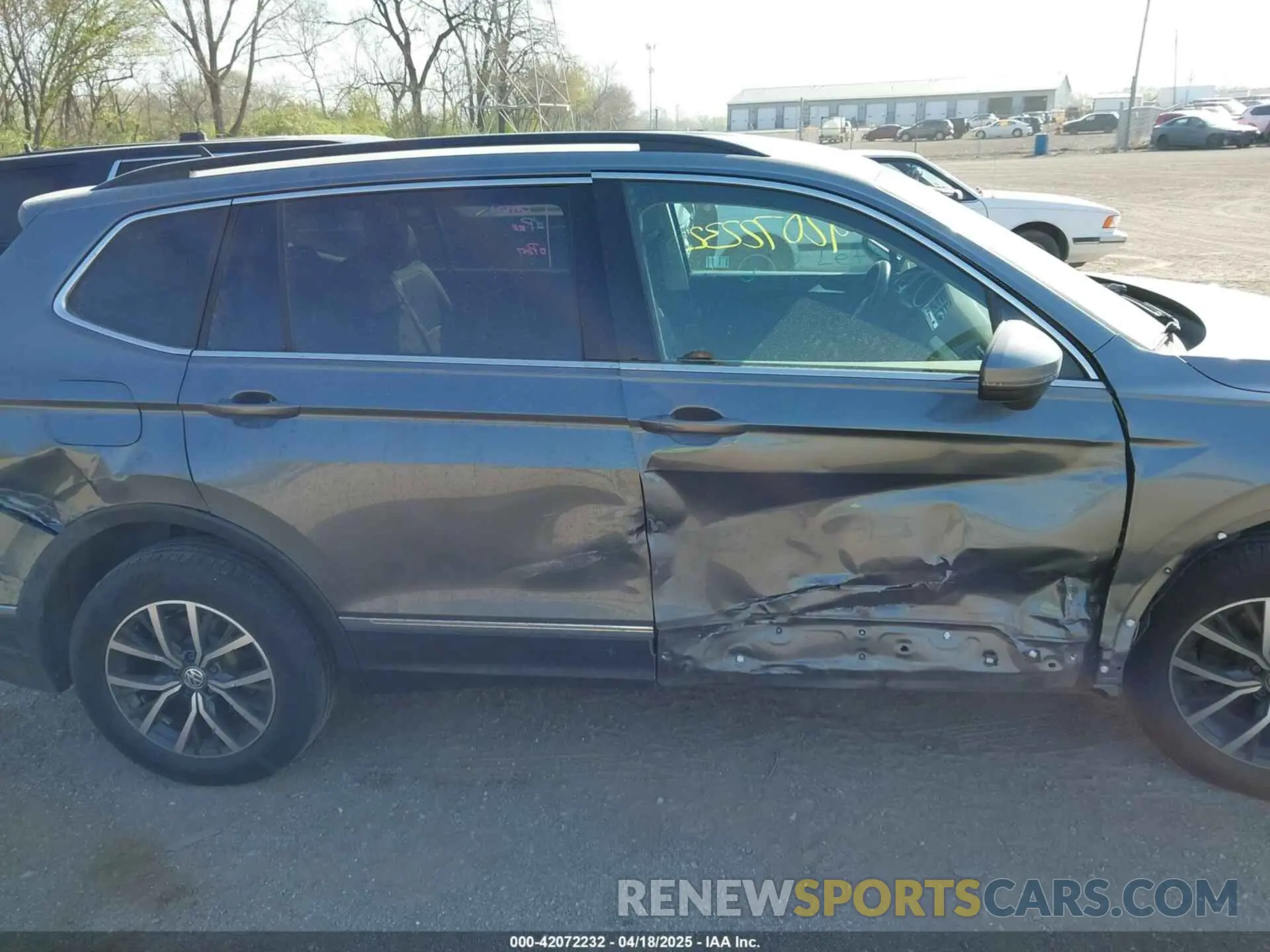 13 fotografías del automóvil dañado 3VV2B7AX6LM108682 VOLKSWAGEN TIGUAN 2020