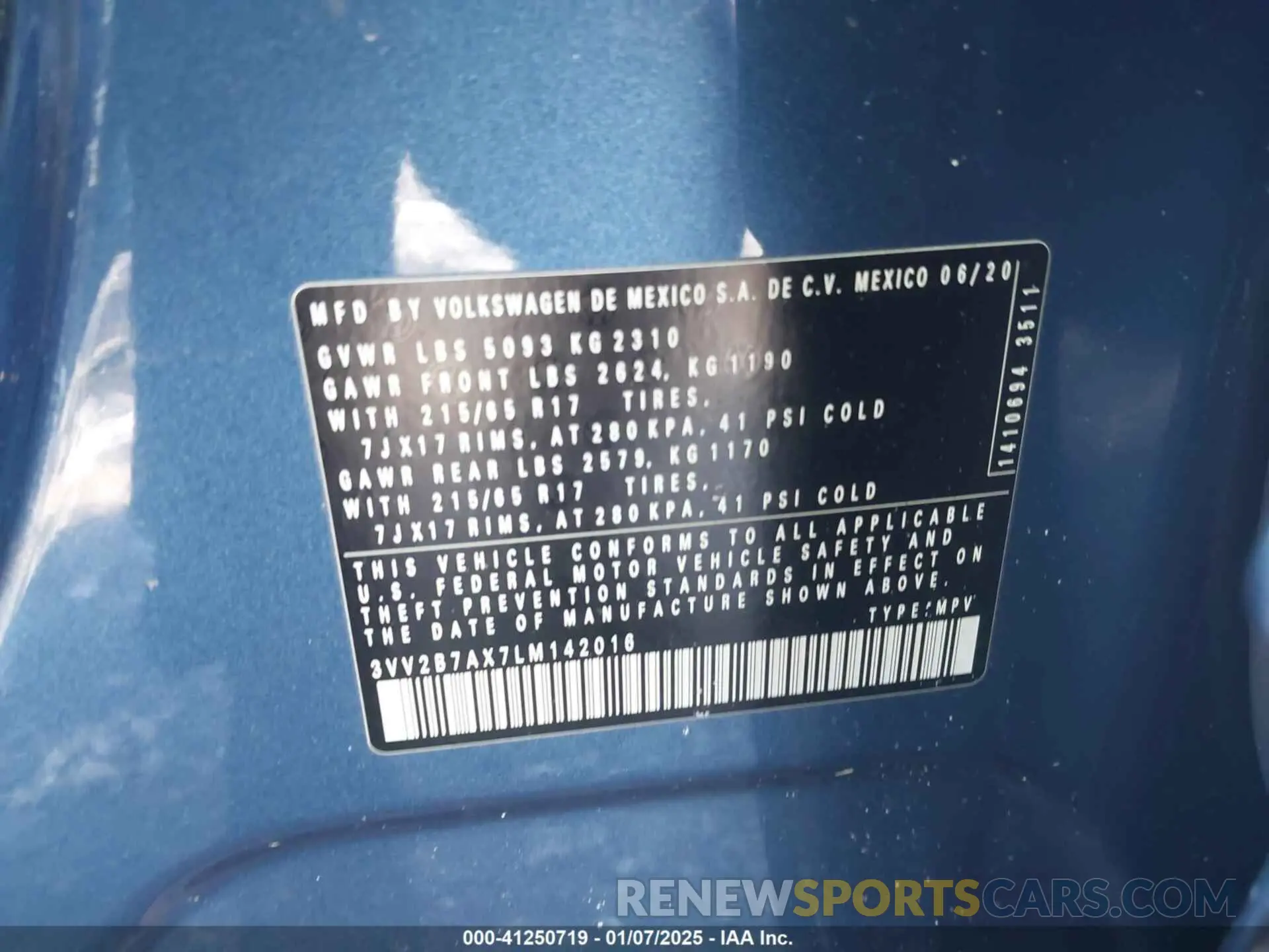 9 fotografías del automóvil dañado 3VV2B7AX7LM142016 VOLKSWAGEN TIGUAN 2020