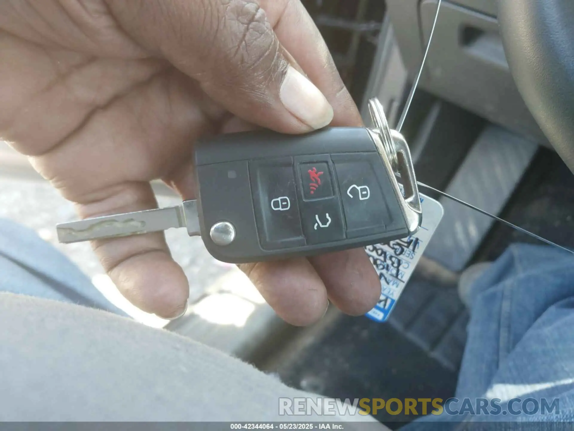 11 fotografías del automóvil dañado 3VV2B7AX7LM148379 VOLKSWAGEN TIGUAN 2020