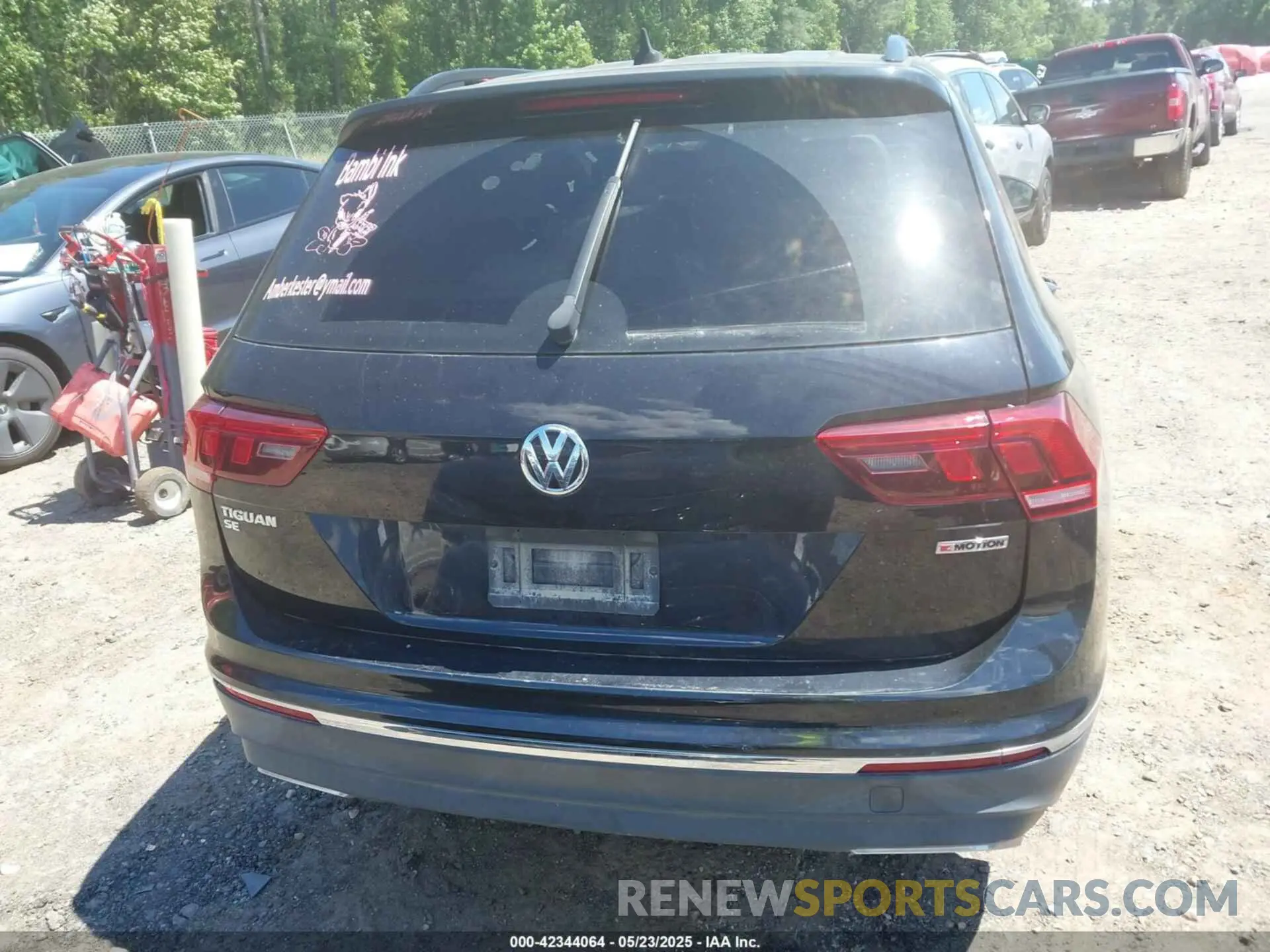 16 fotografías del automóvil dañado 3VV2B7AX7LM148379 VOLKSWAGEN TIGUAN 2020