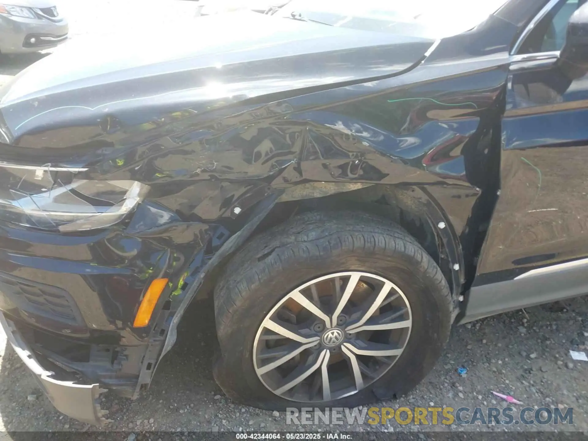 6 fotografías del automóvil dañado 3VV2B7AX7LM148379 VOLKSWAGEN TIGUAN 2020