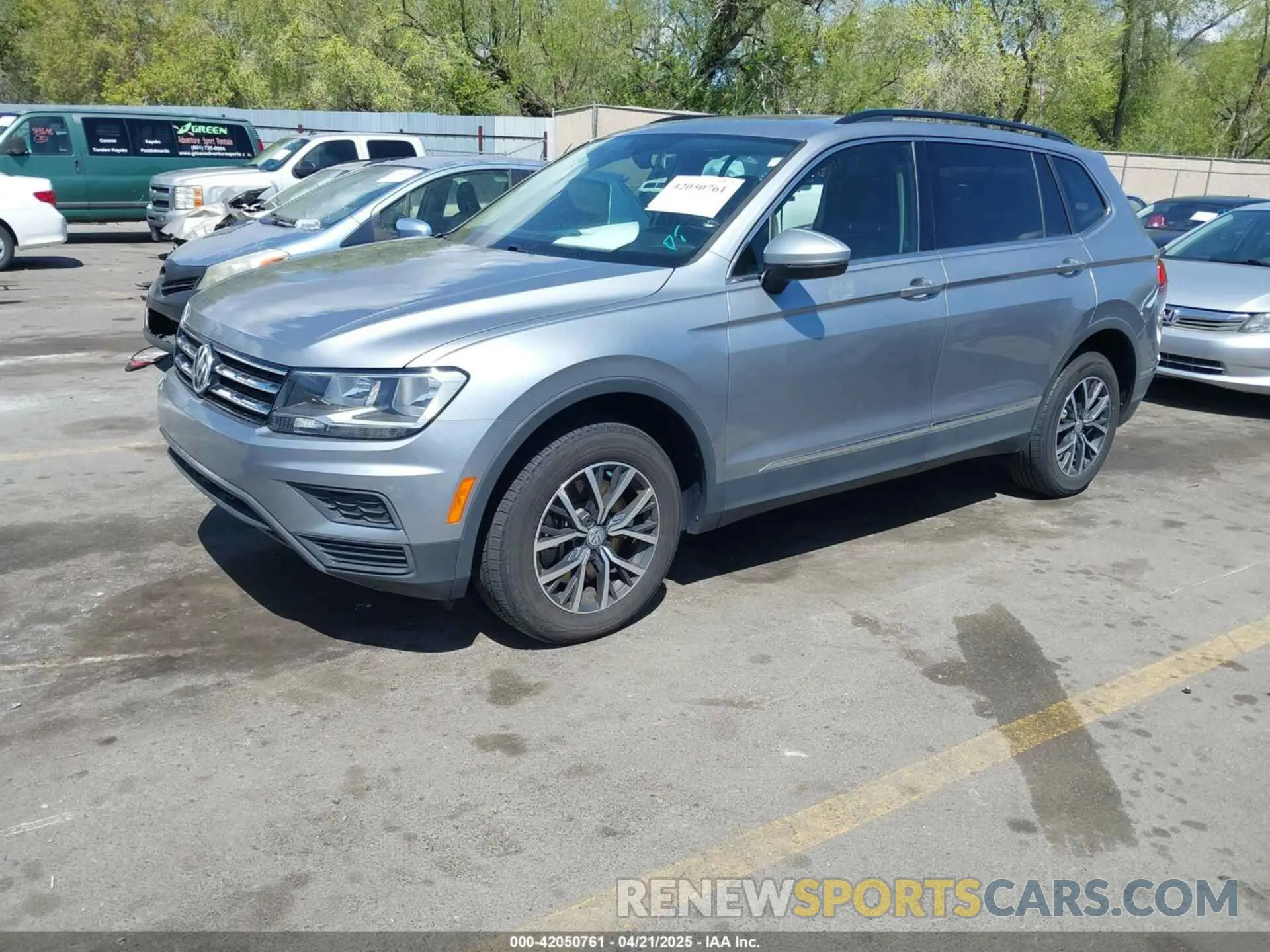 2 fotografías del automóvil dañado 3VV2B7AX8LM020992 VOLKSWAGEN TIGUAN 2020