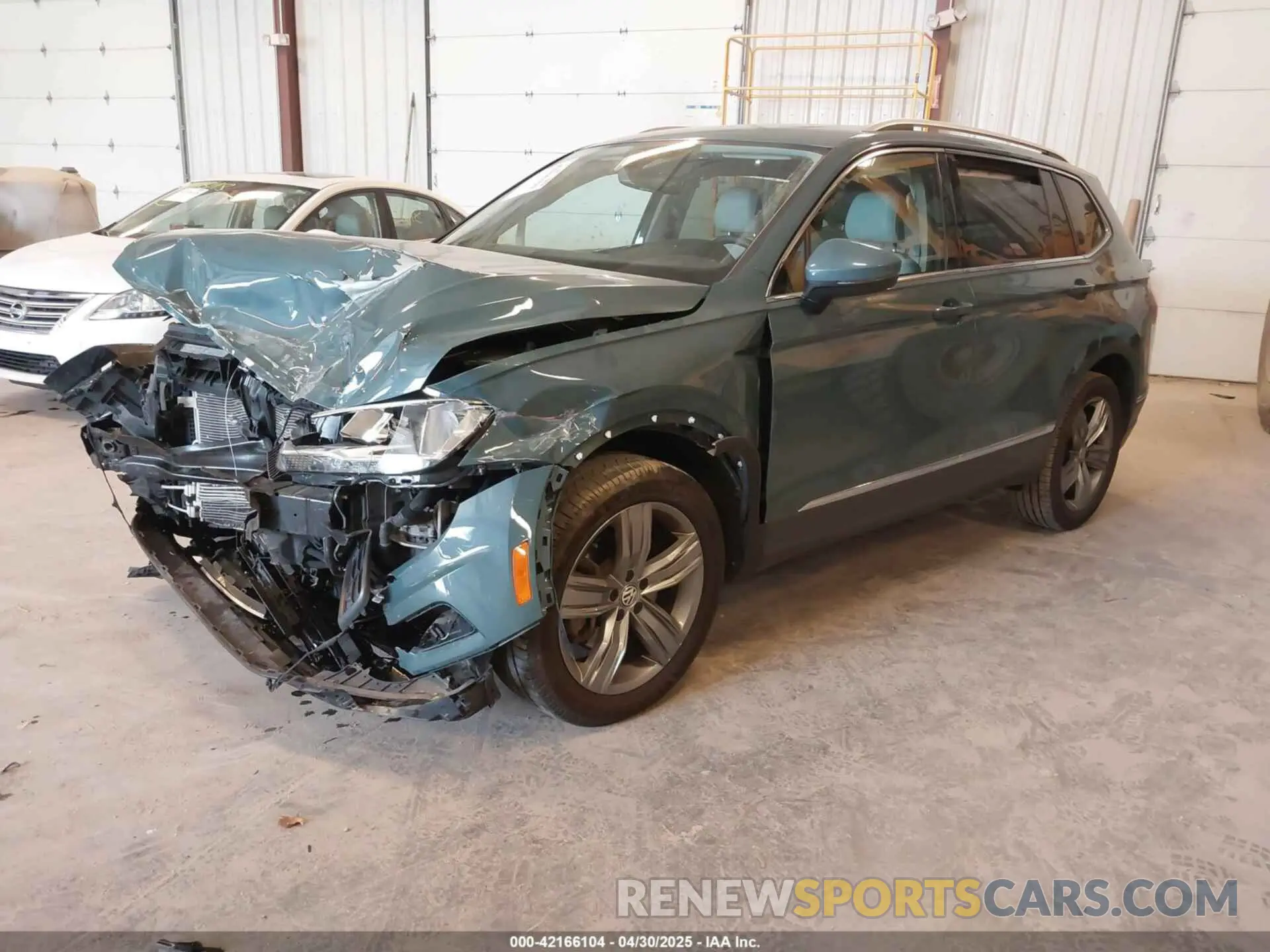 2 fotografías del automóvil dañado 3VV2B7AX9LM078125 VOLKSWAGEN TIGUAN 2020