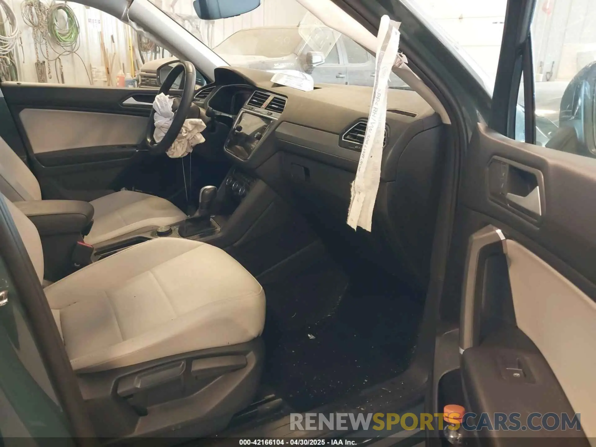 5 fotografías del automóvil dañado 3VV2B7AX9LM078125 VOLKSWAGEN TIGUAN 2020