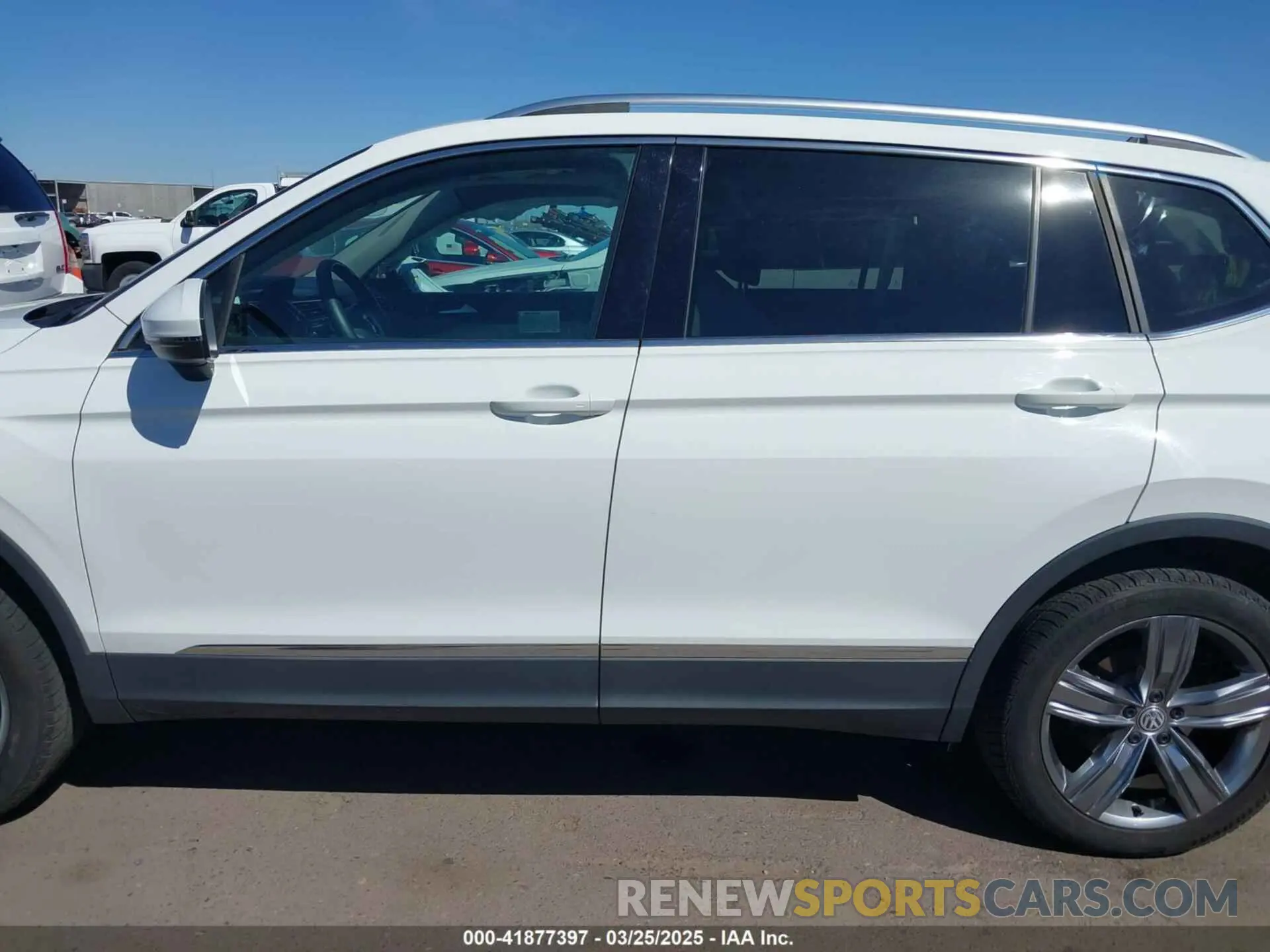 14 fotografías del automóvil dañado 3VV2B7AX9LM134242 VOLKSWAGEN TIGUAN 2020