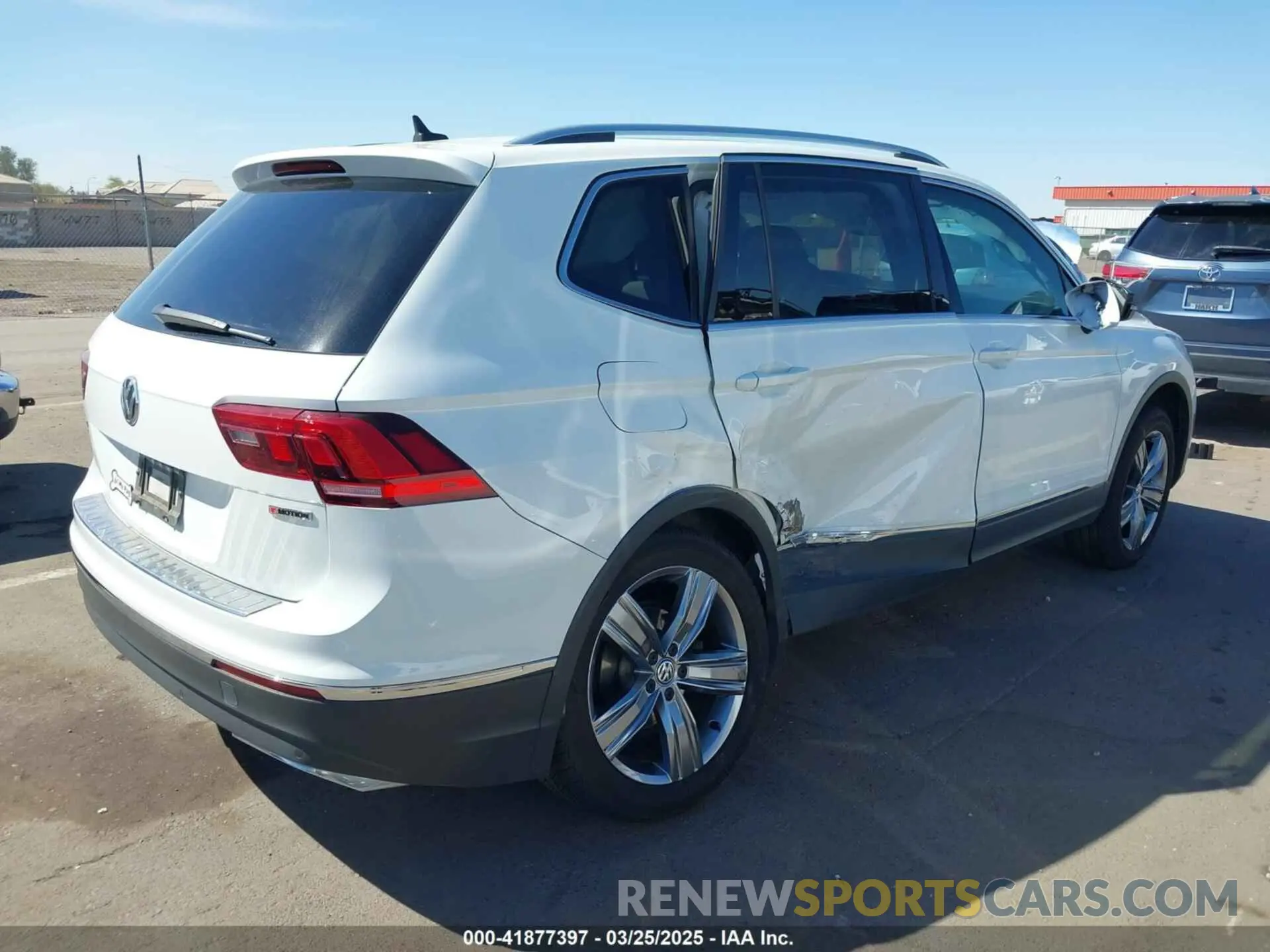 4 fotografías del automóvil dañado 3VV2B7AX9LM134242 VOLKSWAGEN TIGUAN 2020