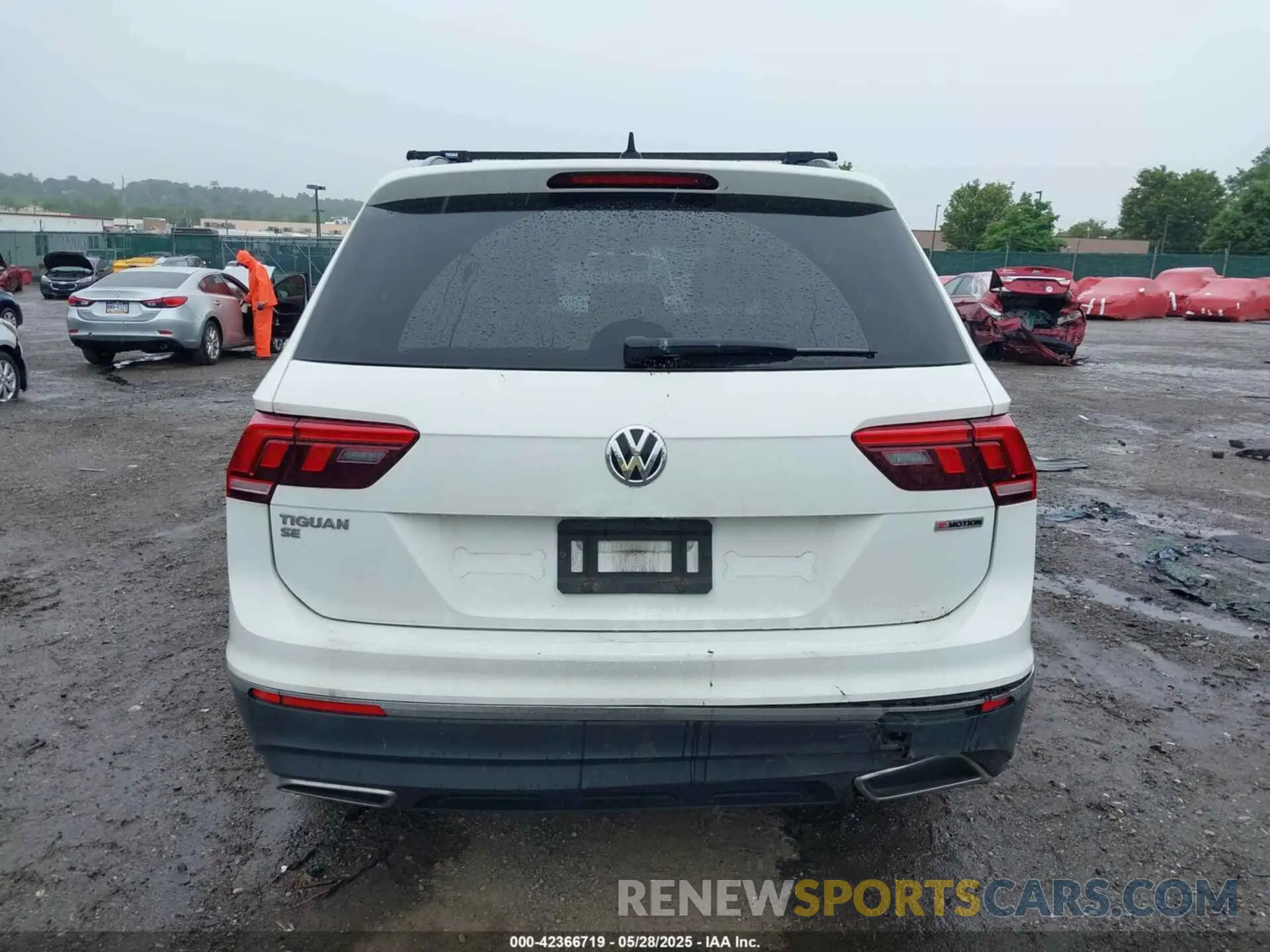 15 fotografías del automóvil dañado 3VV2B7AX9LM163952 VOLKSWAGEN TIGUAN 2020