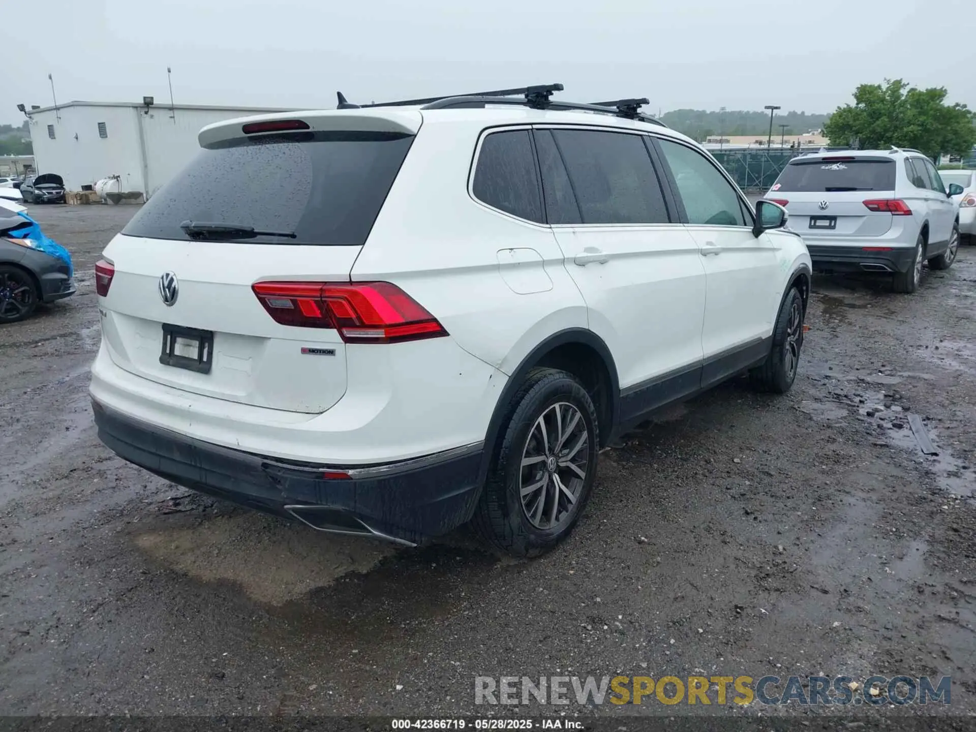 4 fotografías del automóvil dañado 3VV2B7AX9LM163952 VOLKSWAGEN TIGUAN 2020
