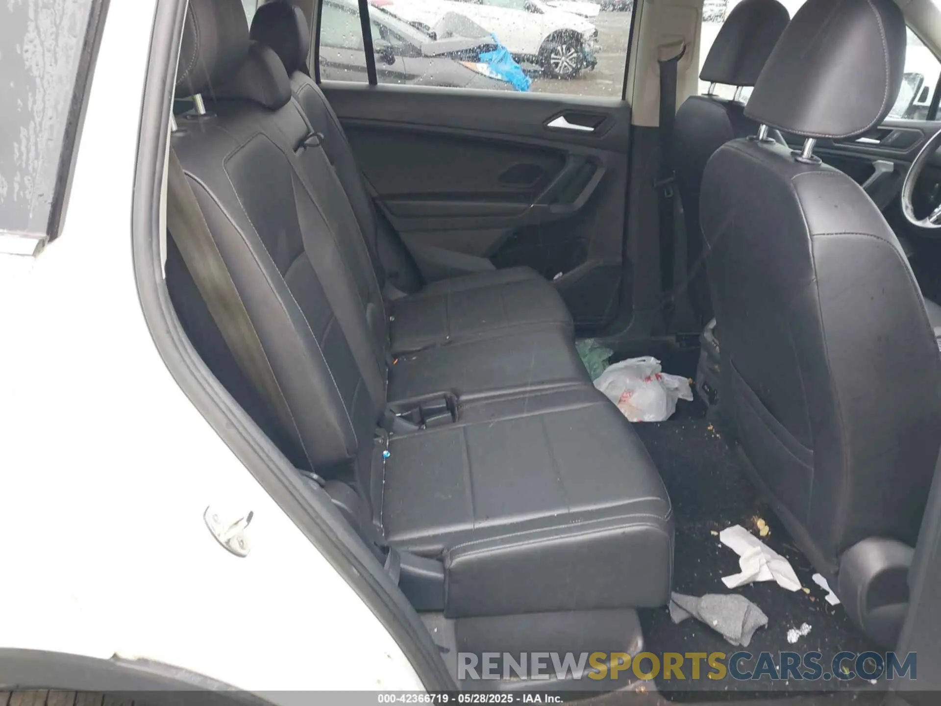 8 fotografías del automóvil dañado 3VV2B7AX9LM163952 VOLKSWAGEN TIGUAN 2020