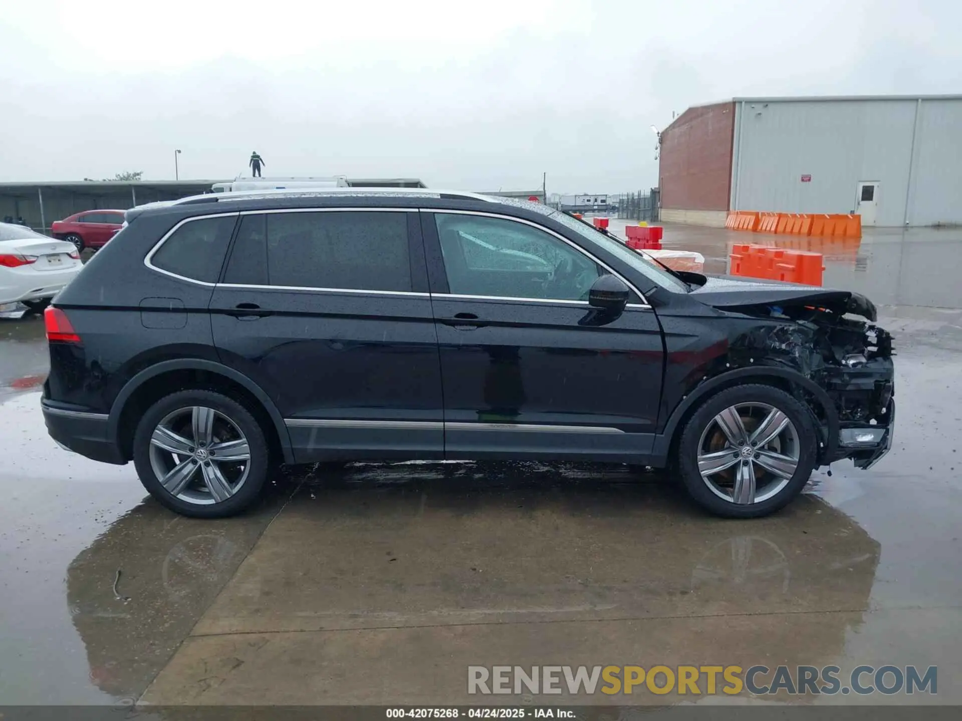 13 fotografías del automóvil dañado 3VV2B7AXXLM022419 VOLKSWAGEN TIGUAN 2020
