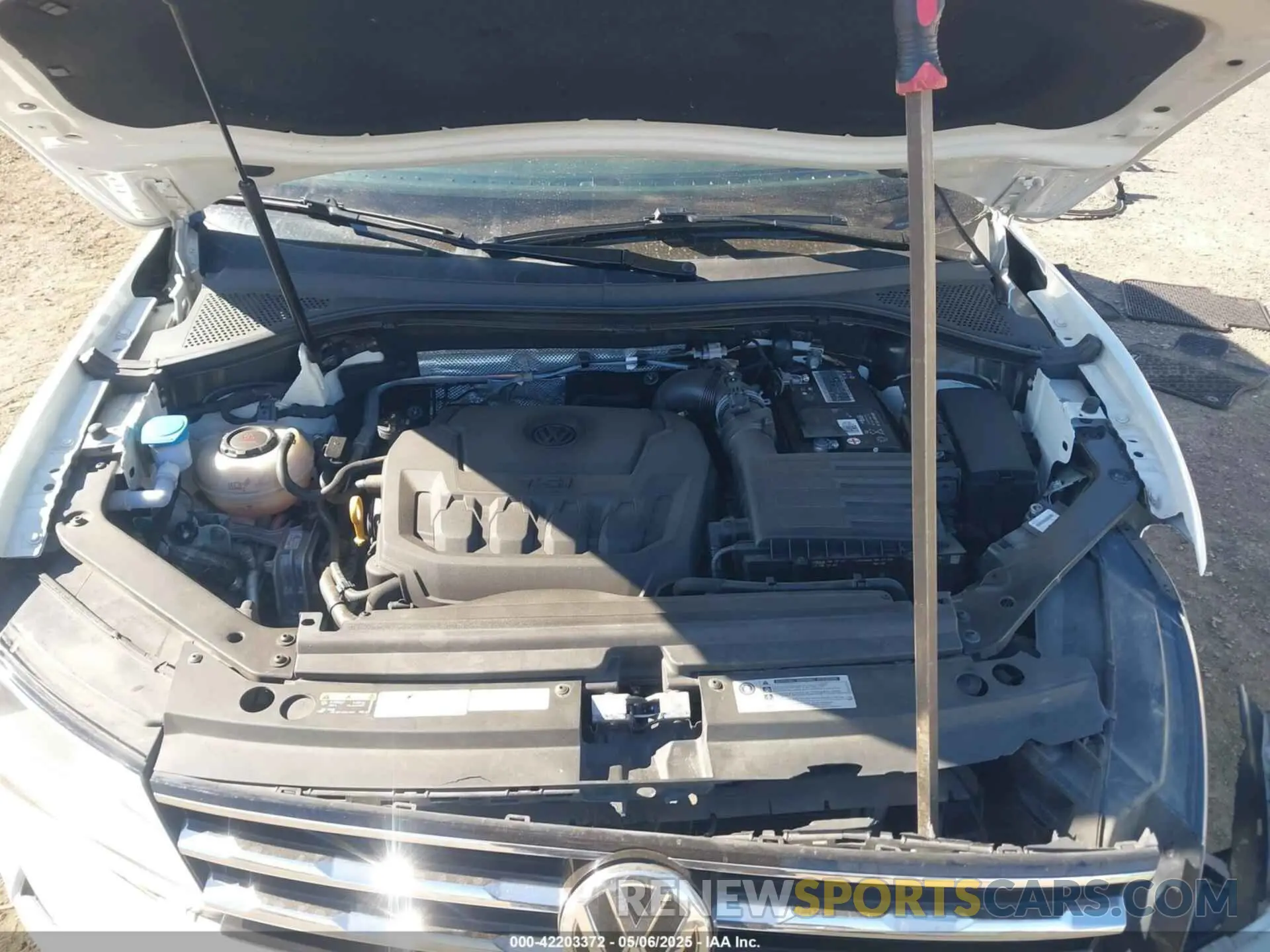 10 fotografías del automóvil dañado 3VV2B7AXXLM053170 VOLKSWAGEN TIGUAN 2020