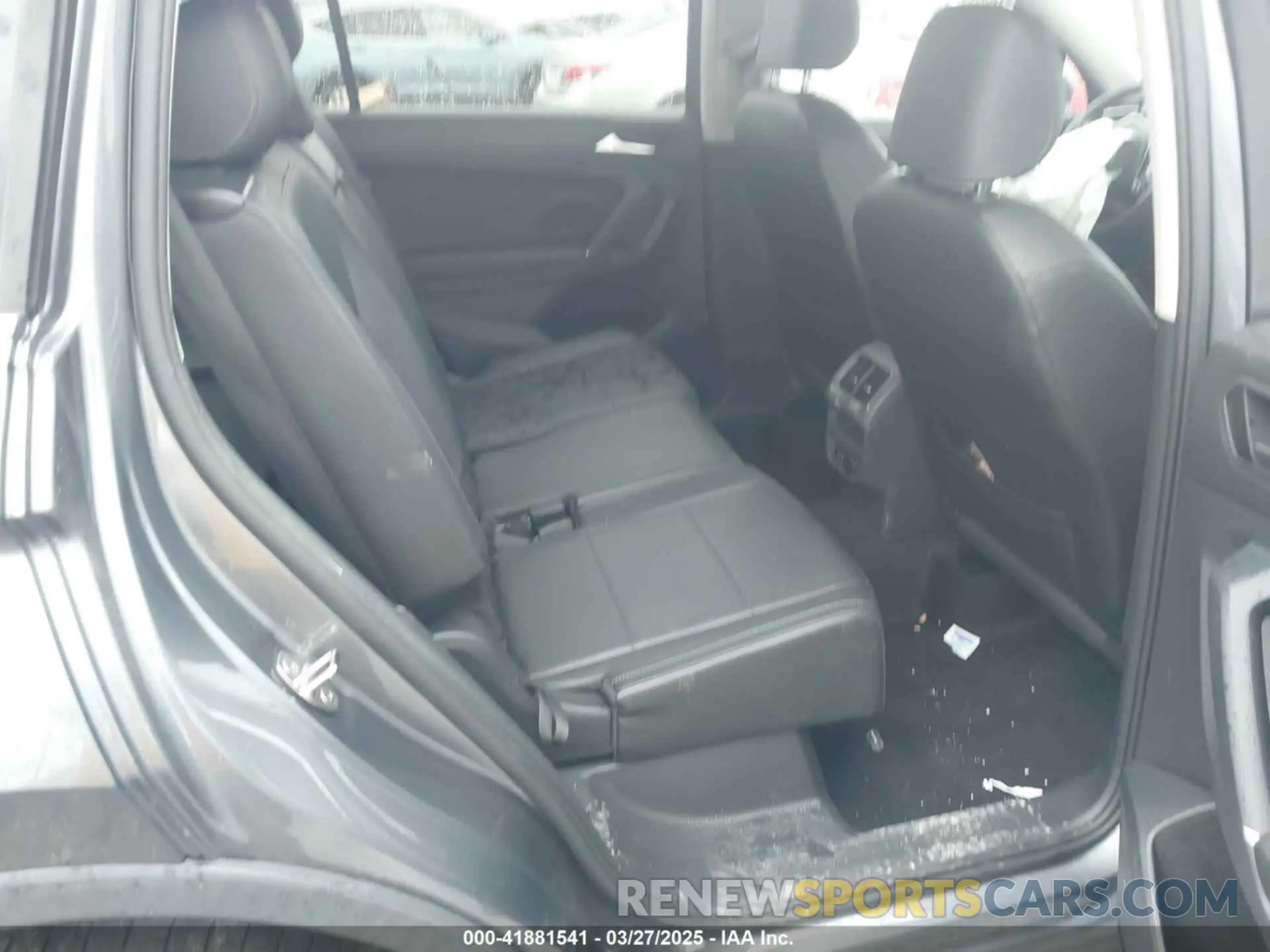 8 fotografías del automóvil dañado 3VV3B7AX0LM121061 VOLKSWAGEN TIGUAN 2020