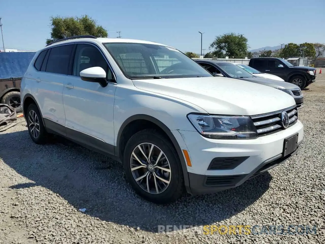 4 fotografías del automóvil dañado 3VV3B7AX1LM069603 VOLKSWAGEN TIGUAN 2020