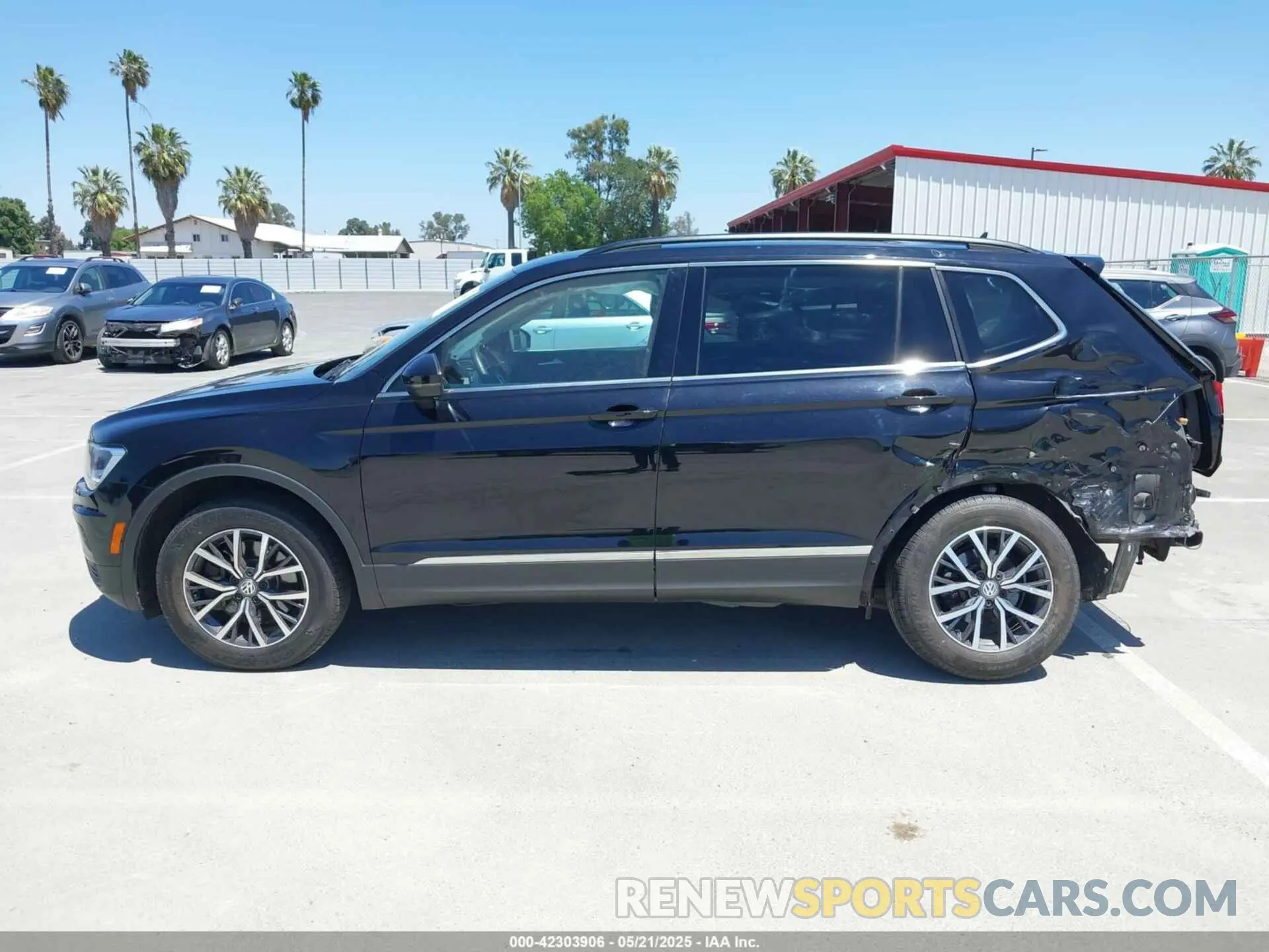 14 fotografías del automóvil dañado 3VV3B7AX1LM158247 VOLKSWAGEN TIGUAN 2020