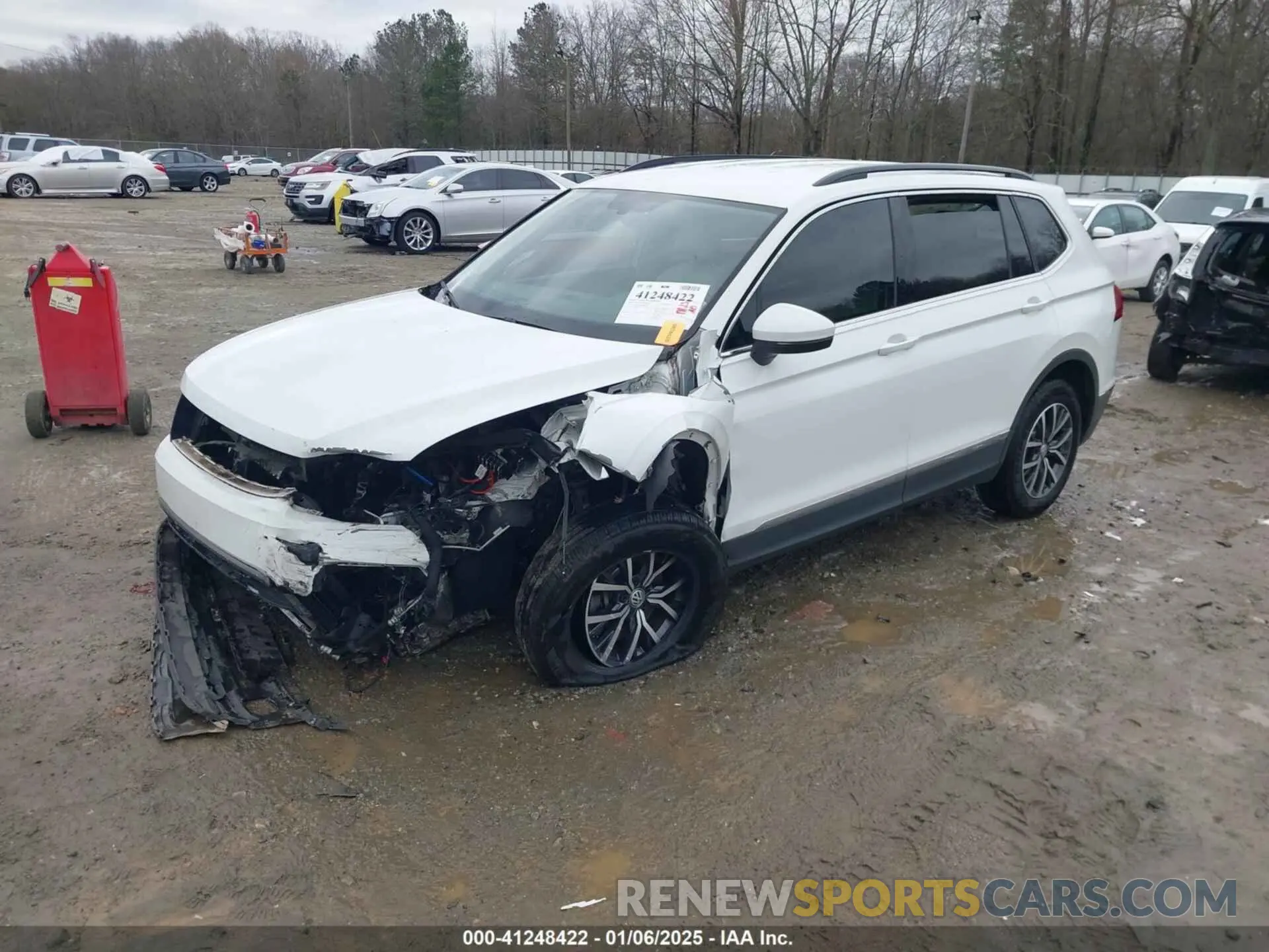 2 fotografías del automóvil dañado 3VV3B7AX2LM055418 VOLKSWAGEN TIGUAN 2020