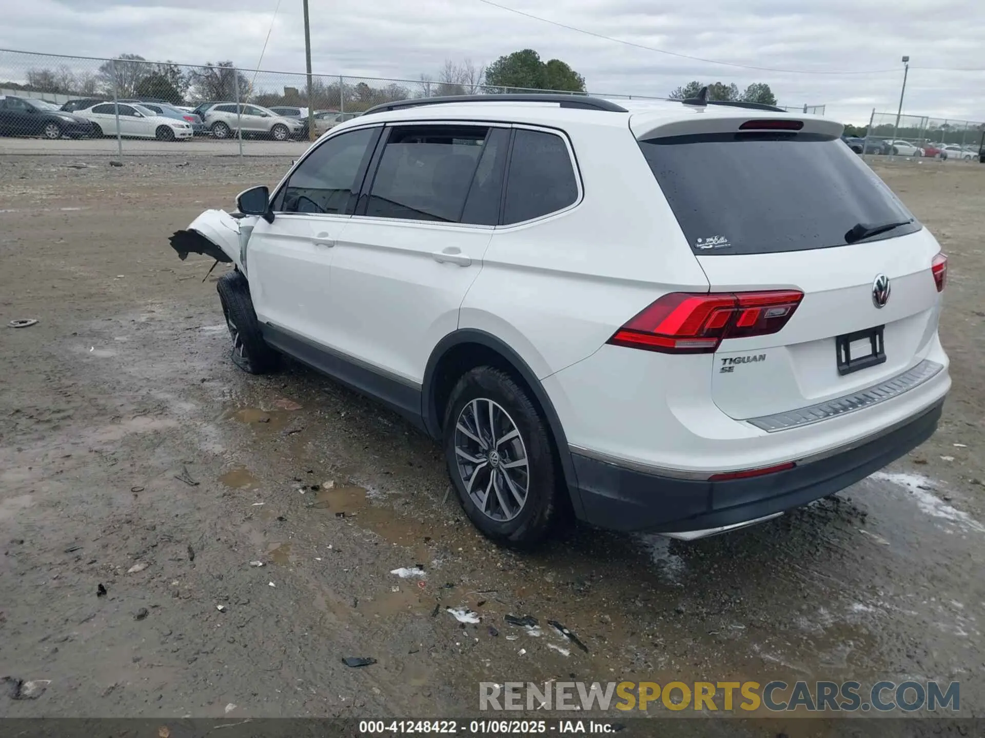 3 fotografías del automóvil dañado 3VV3B7AX2LM055418 VOLKSWAGEN TIGUAN 2020