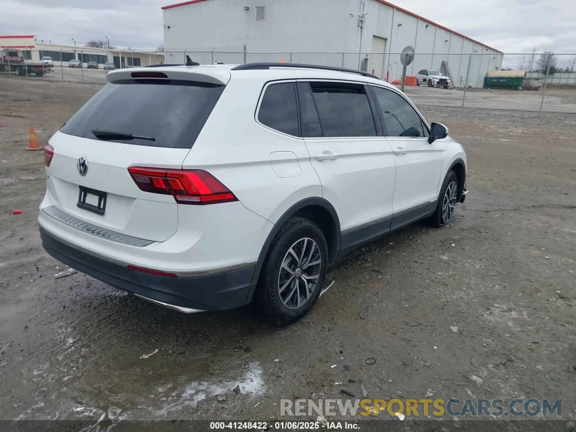 4 fotografías del automóvil dañado 3VV3B7AX2LM055418 VOLKSWAGEN TIGUAN 2020