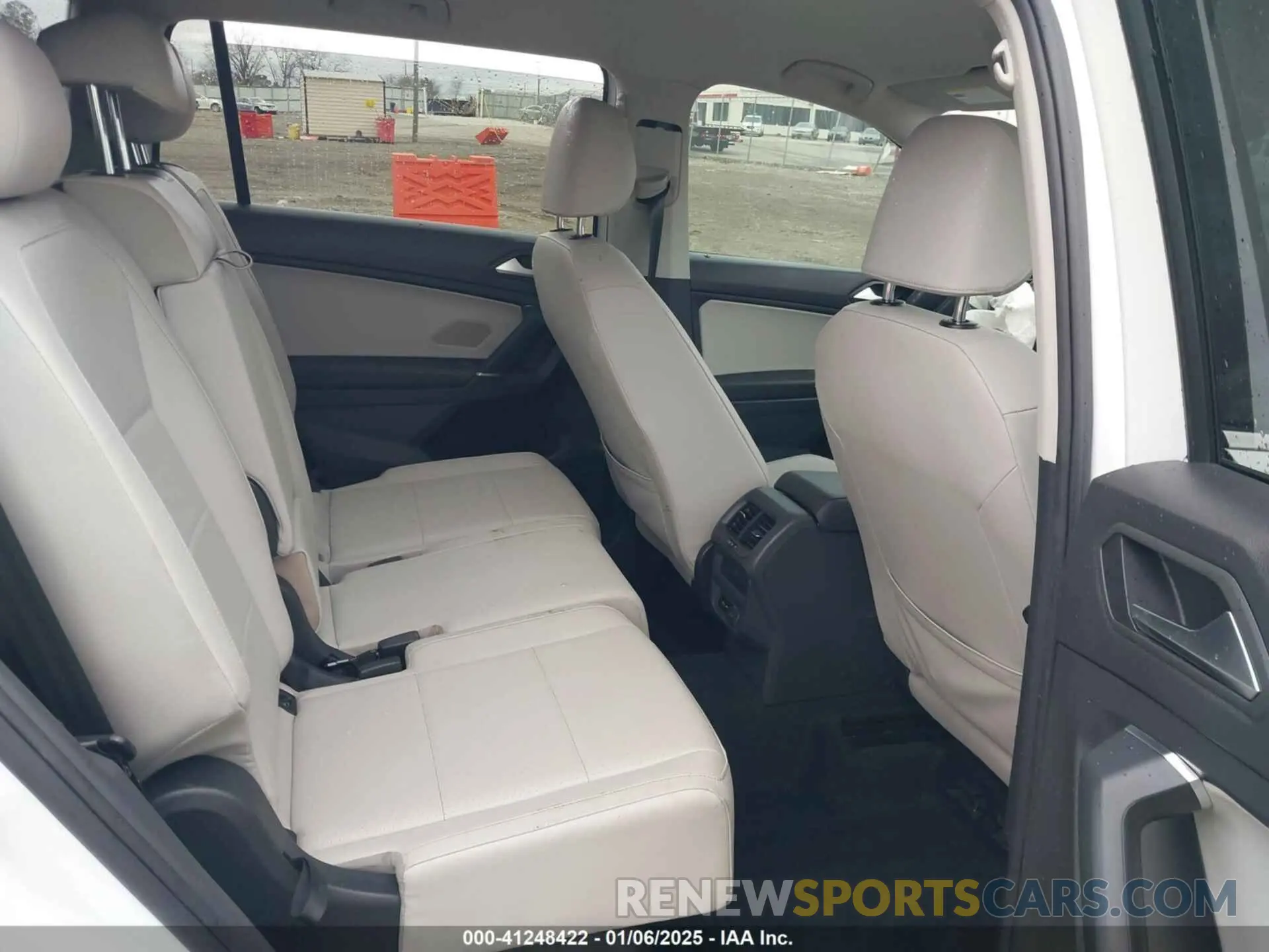 8 fotografías del automóvil dañado 3VV3B7AX2LM055418 VOLKSWAGEN TIGUAN 2020